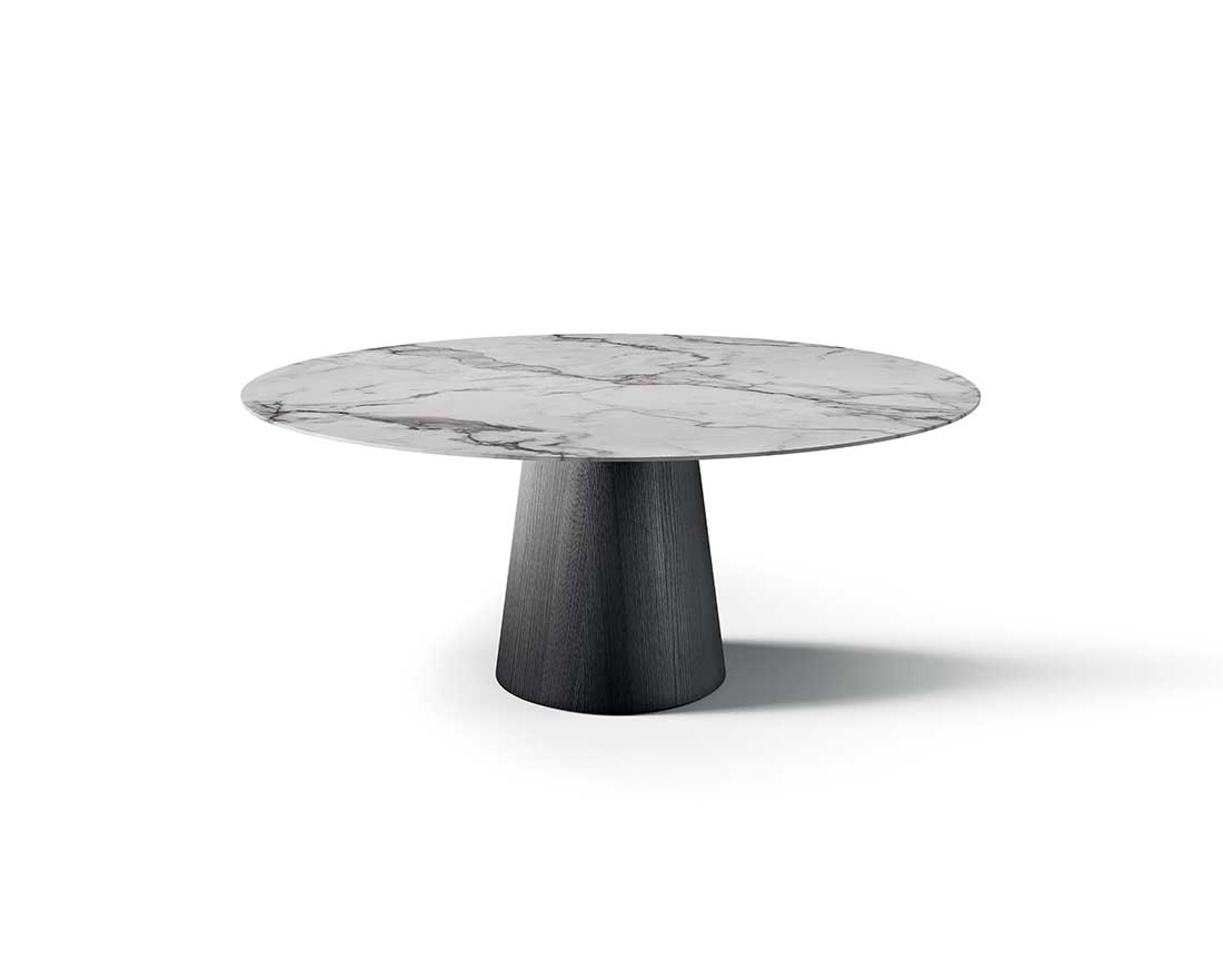 Shell: tavolo base in legno piano marmo rotondo tinto nero | Shell: wooden base table with black stained round marble top